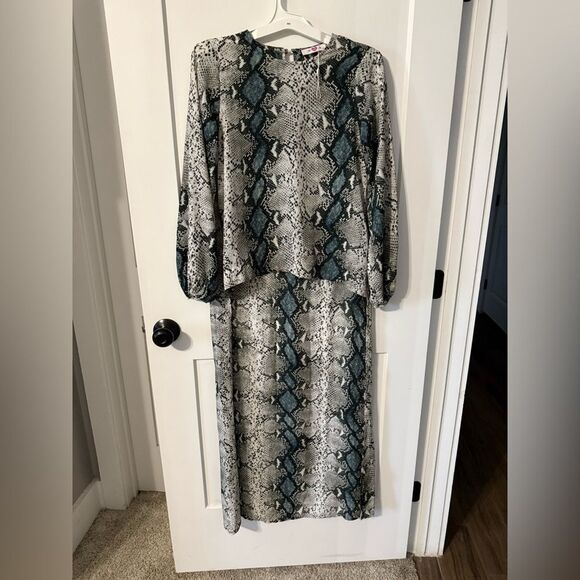 Buddy Love Gray and Blue Bishop Sleeve Dress - Picture 1 of 6